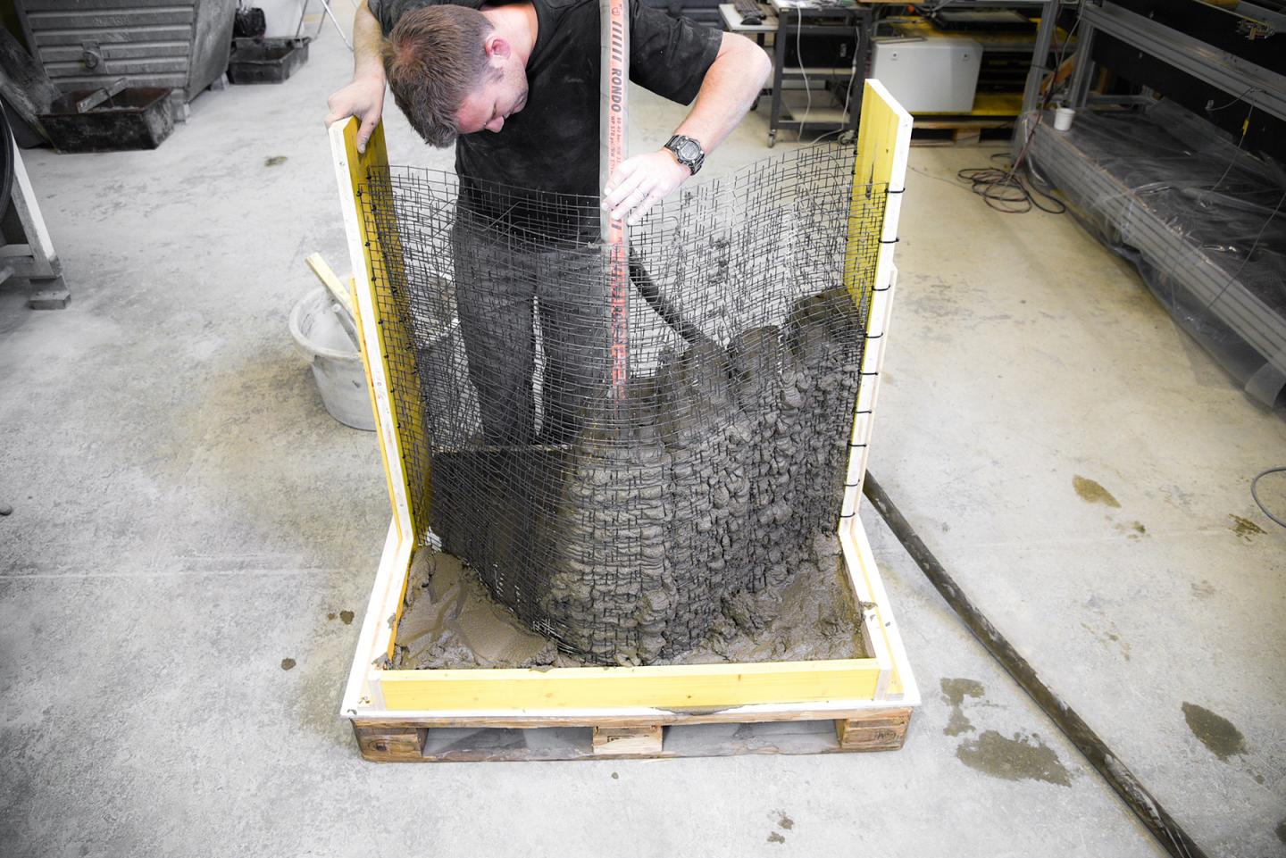 Mesh Mould Digital Fabrication (2 of 3)