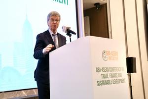 Professor Jeffrey Sachs