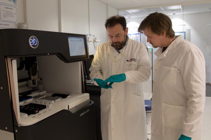 Forming a Second Line of Plant Defense -- Capturing Disease-Resistant DNA