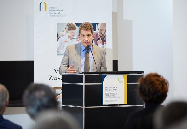 Tobias Freimüller