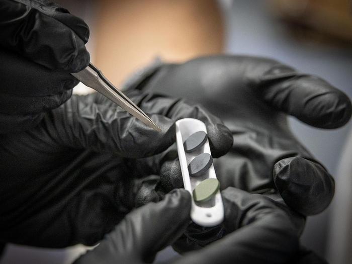 high-entropy oxide ceramic pellets