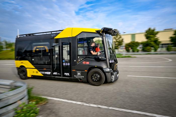 Driverless shuttles could boost local public transport, especially in rural areas. (Photo: Felix Kästle, ZF Friedrichshafen)