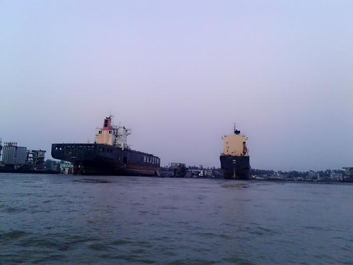 Shipping fuel rules reduced lightning