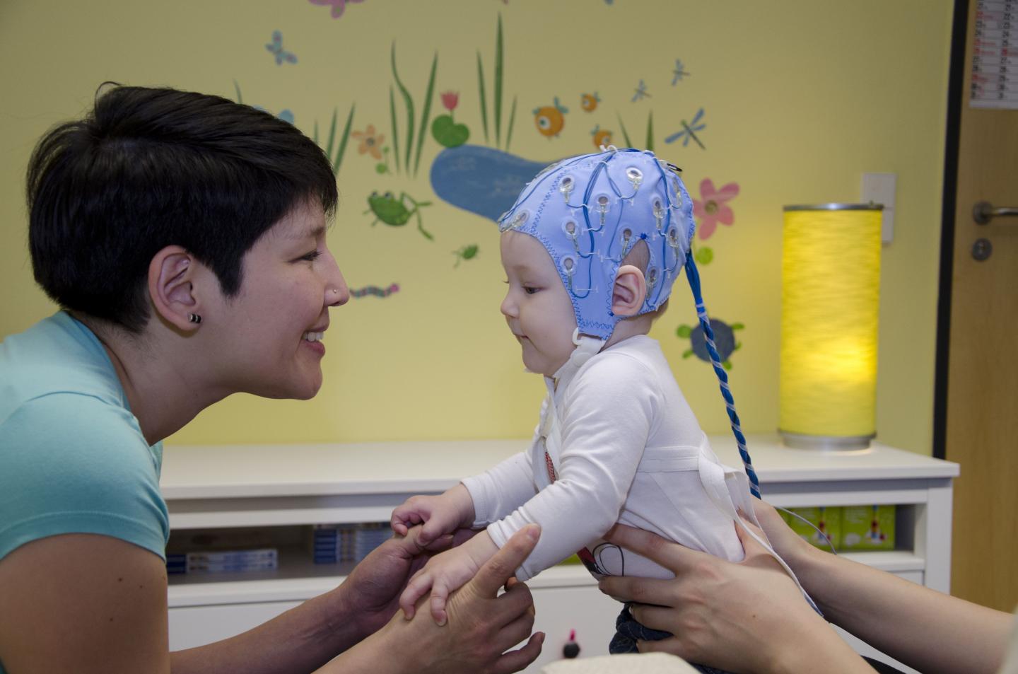 Child in Social Cues Study