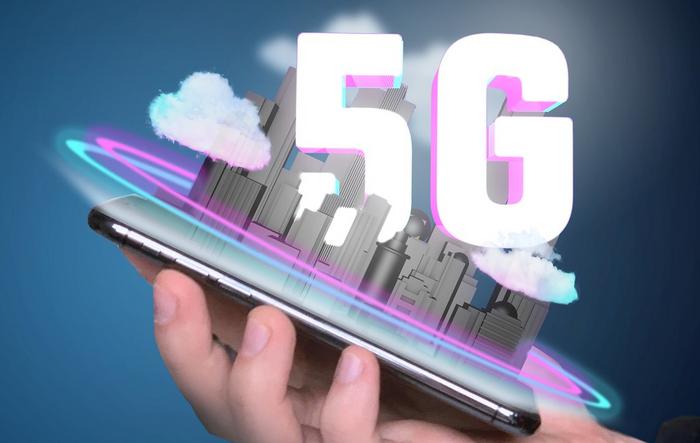 Towards Massively Connected Smart Cities