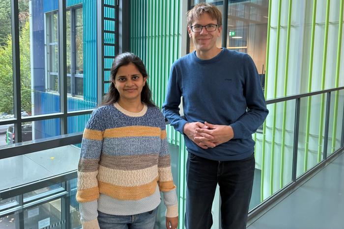 Simon Ebbinghaus and Harshita Rastogi