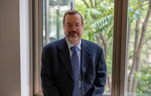 Dr. Stephen Pasternak