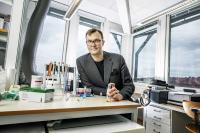 Kasper Moth-Poulsen, Chalmers University of Technology