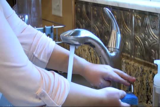 Stress, Comfort Foods Can Pack Pounds On Women