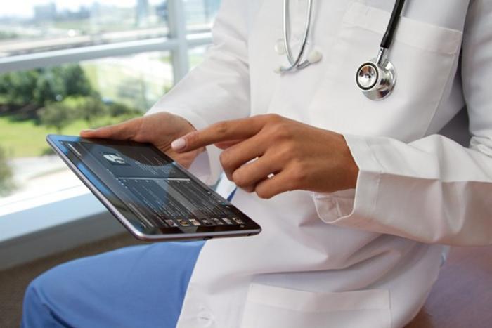 AI Models Surpass Clinicians in Pediatric Diagnosis Accuracy