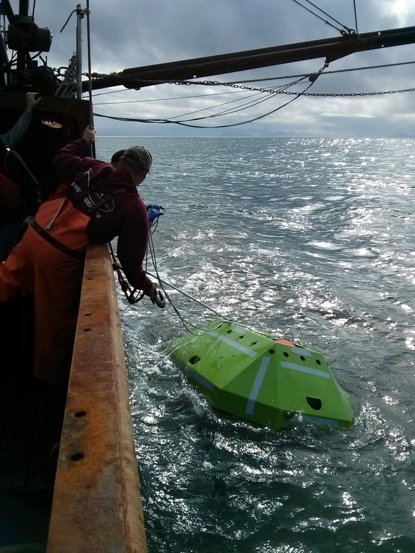 Recovery of Moored Sonar Unit