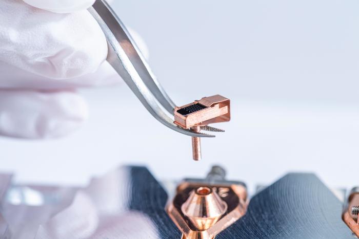 Nanosized atom probe tomography specimens