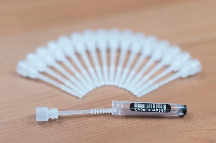 Nasal swab collection technology