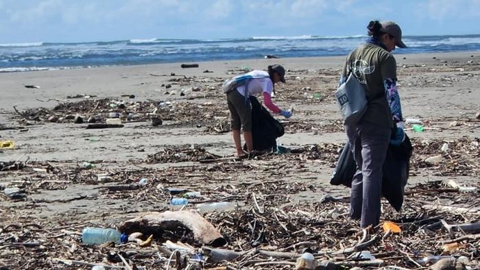 Central American countries most affected by plastic bottle pollution