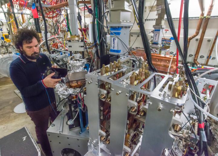 Berkeley Lab's Daniele Filippetto at HiRES