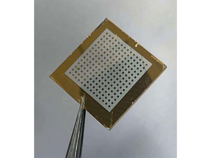Photomemristor Research Photo