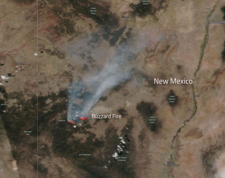 NASA's Aqua Satellite Captures Heat Signature and Smoke from Buzzard Fire