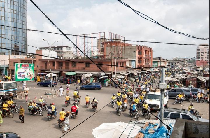 Traffic, Waste Combustion And Dust From The Sahara Pollute The Air Over African Cities