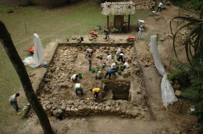 Ceibal Excavation (1 of 3)