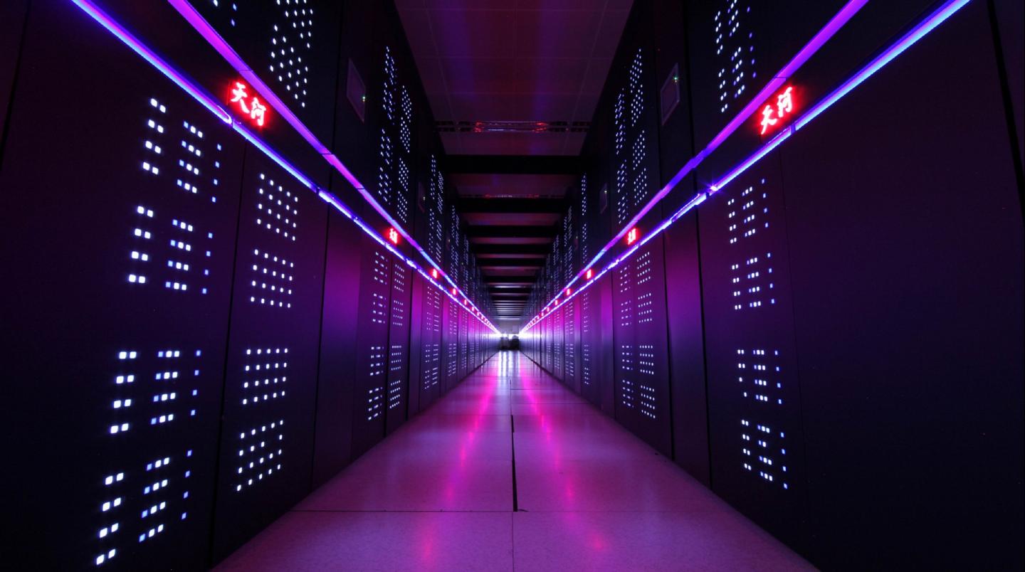 Chinese Supercomputer Tianhe-2.