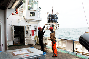 Catching water samples with a CTD