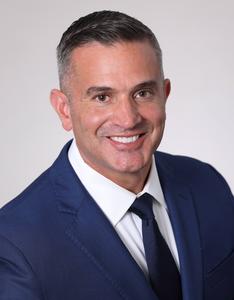 Stefan Pasiakos