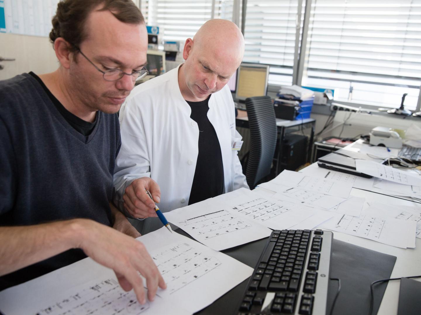 Dr. Thomas Reber (left) and Prof. Dr. Florian Mormann, University of Bonn 