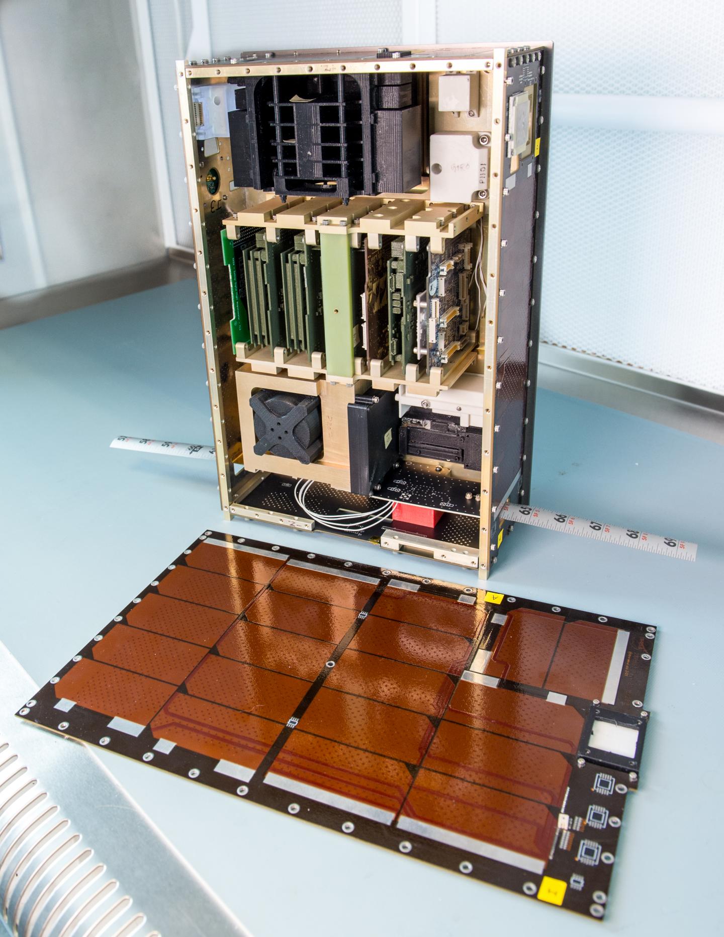 GU CubeSat -- Dellingr