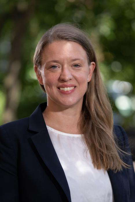 Josefin Särnholm