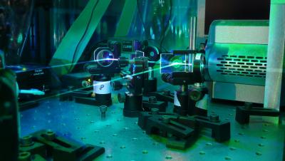 Laser Trap:  Optical Tweezers