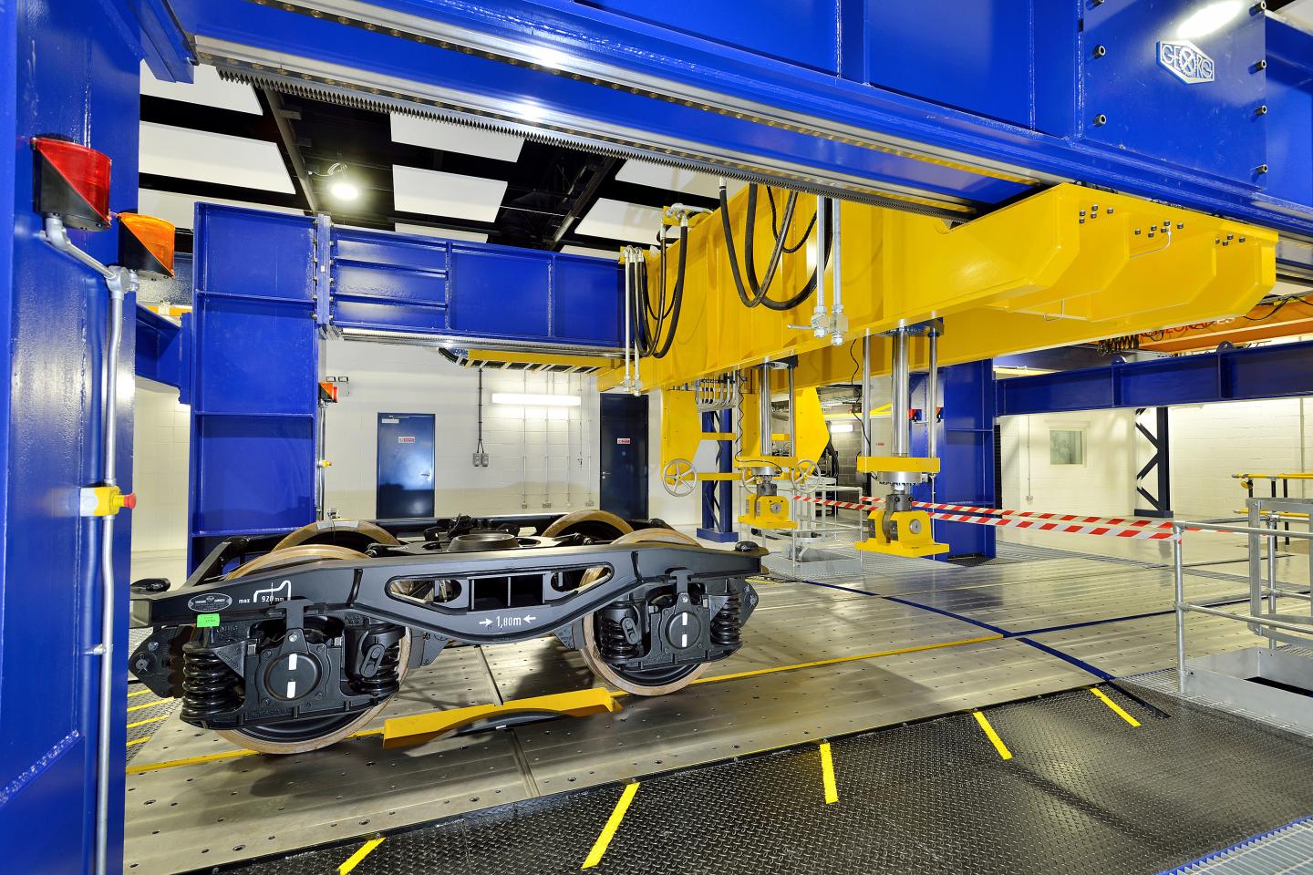 Lightweight Carbon Fiber Rail Bogie Frame Wins JEC 2018 Composites Awards in Paris (1 of 2)