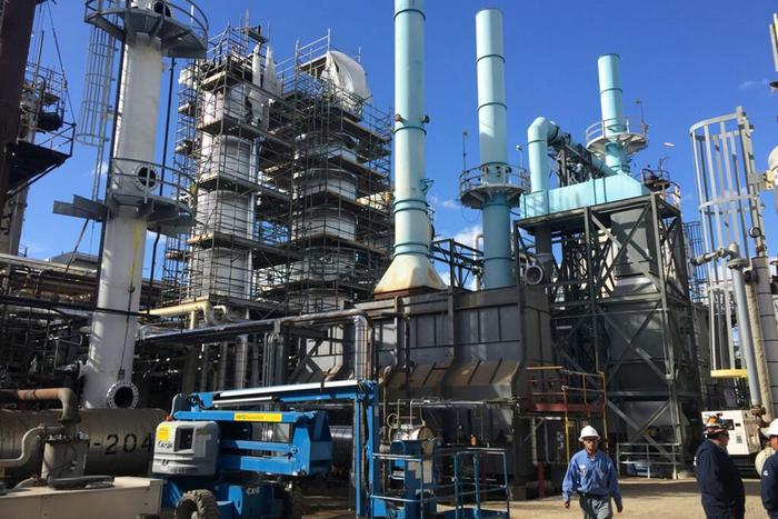 World Energy sustainable aviation fuel facility in Paramount, CA