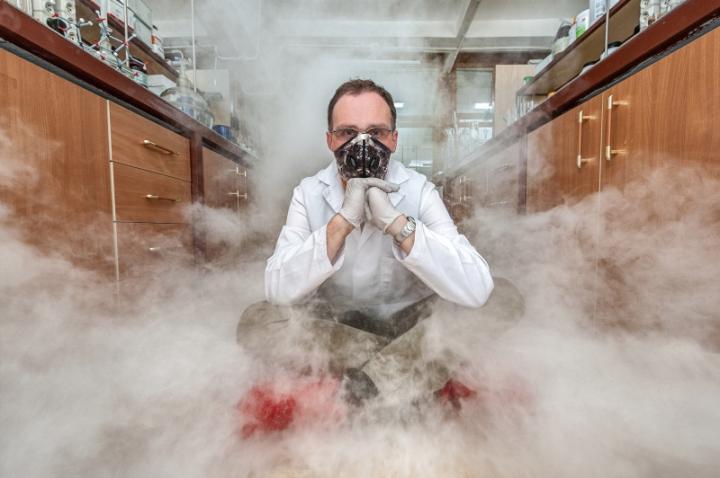 Method of Finding out about the Finest Details of the Chemical Structure of Smog Molecules