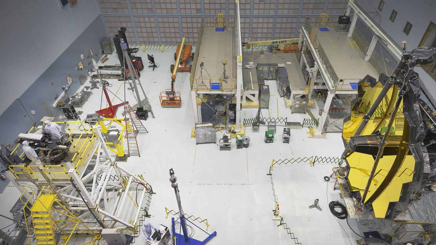 Center of Curvature Test Being Done on Webb at Goddard