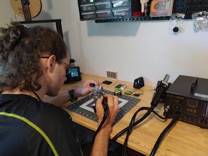Wildlife smoke sensor assembly
