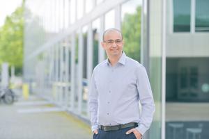 Professor Blazej Grabowski optimizes the development of simulation methods for materials design.