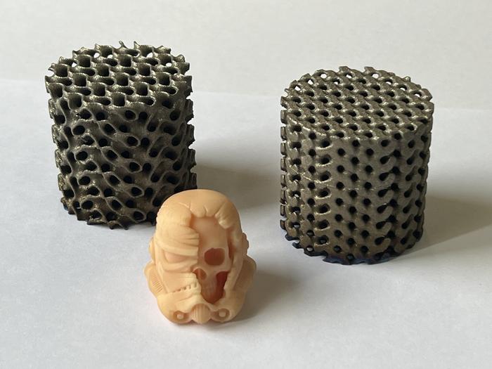 Samples printed by L-PBF and Vat Polymerization