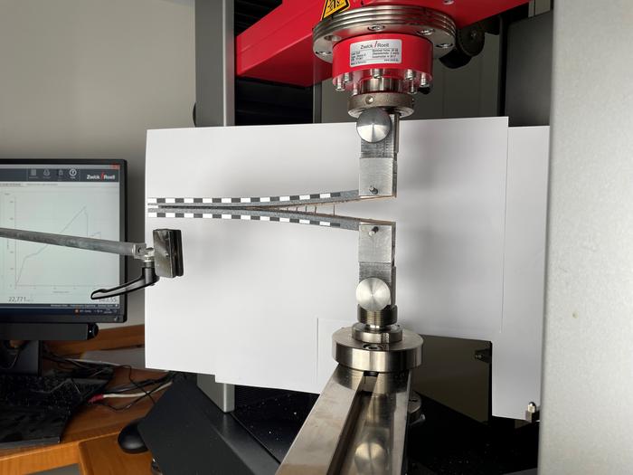 Delamination does not occur until much later after stitching.
