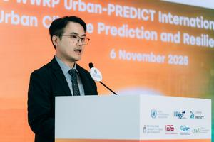 Mr. Arthur LEE, Commissioner for Climate Change of the Environment and Ecology Bureau, HKSAR Government, commends HKUST on the establishment of the Urban-PREDICT International Coordination Office