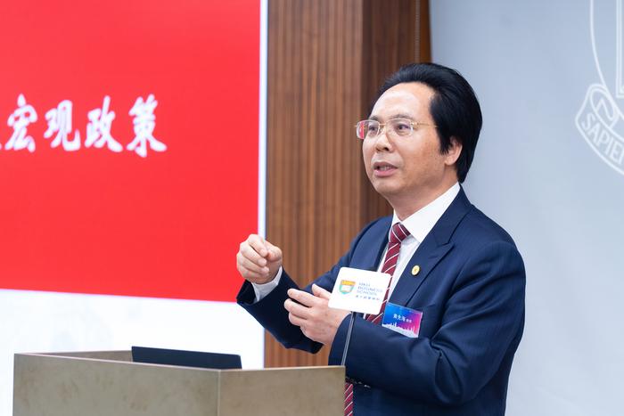 Professor Xianhai HUANG