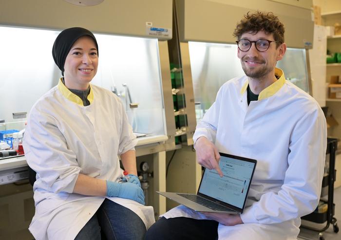Hatice Yücel and Max Trauernicht from Bas van Steensel's research group at the Netherlands Cancer Institute, where the technology underlying the new AI model PARM was developed.