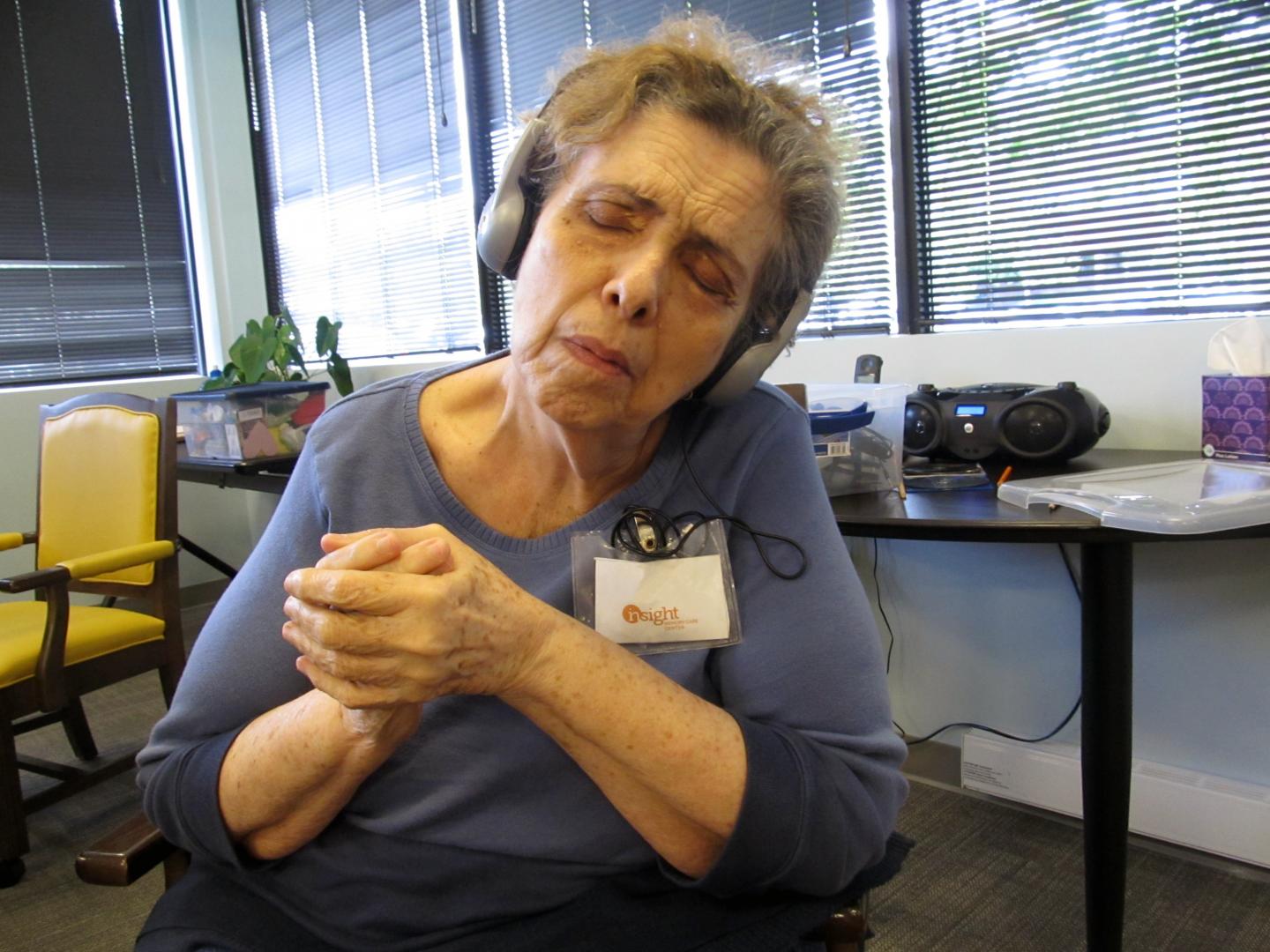 Music May Improve Mood in Adults with Dementia