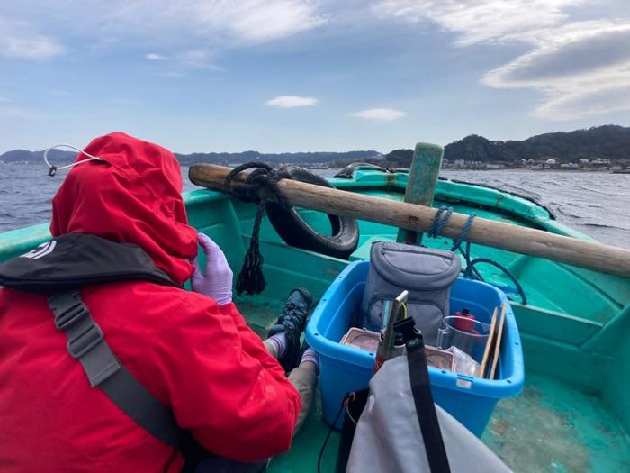 Collecting eDNA water samples