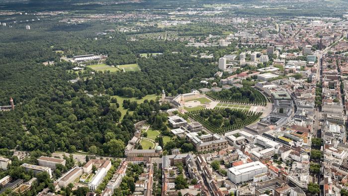 The City of Karlsruhe including urban forest in built-up and roadside areas such as cemeteries, parks, gardens, or courtyards and peri-urban forest in natural areas close to the city. (Photo: Markus Breig, KIT)