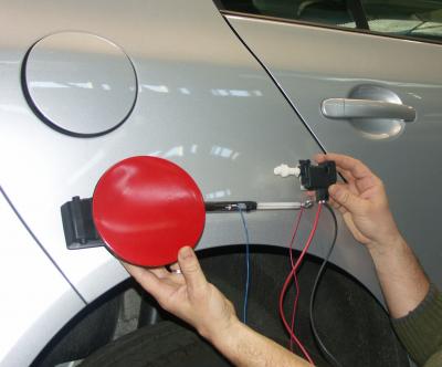 Heat Switch for Fuel Filler Flaps