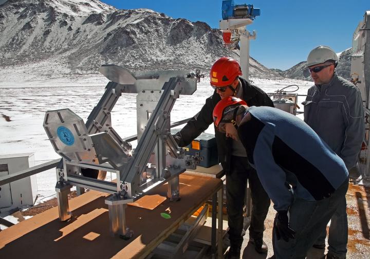 New APEX Instrument for Finding Water in the Universe