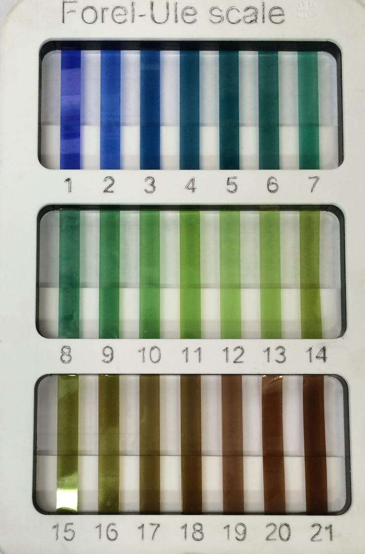 Forel-Ule Scope Used to Detect Color Changes in Seawater