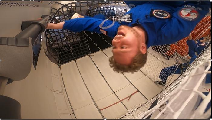 Microscope for Living Cell Study in Zero Gravity