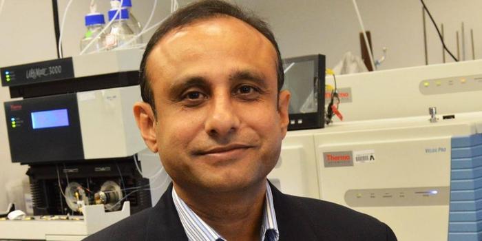 Saiful Chowdhury, UTA associate professor of chemistry and biochemistry