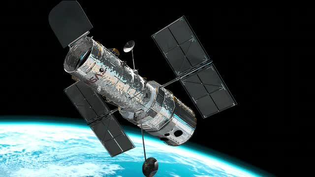 Hubble is 'Incredible Time Machine' in 25th Anniversary Video